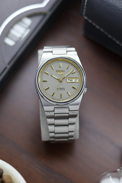 Seiko 5 Grey Dial with Glass Back - Automatic Vintage Watch (Pre Owned) - A368