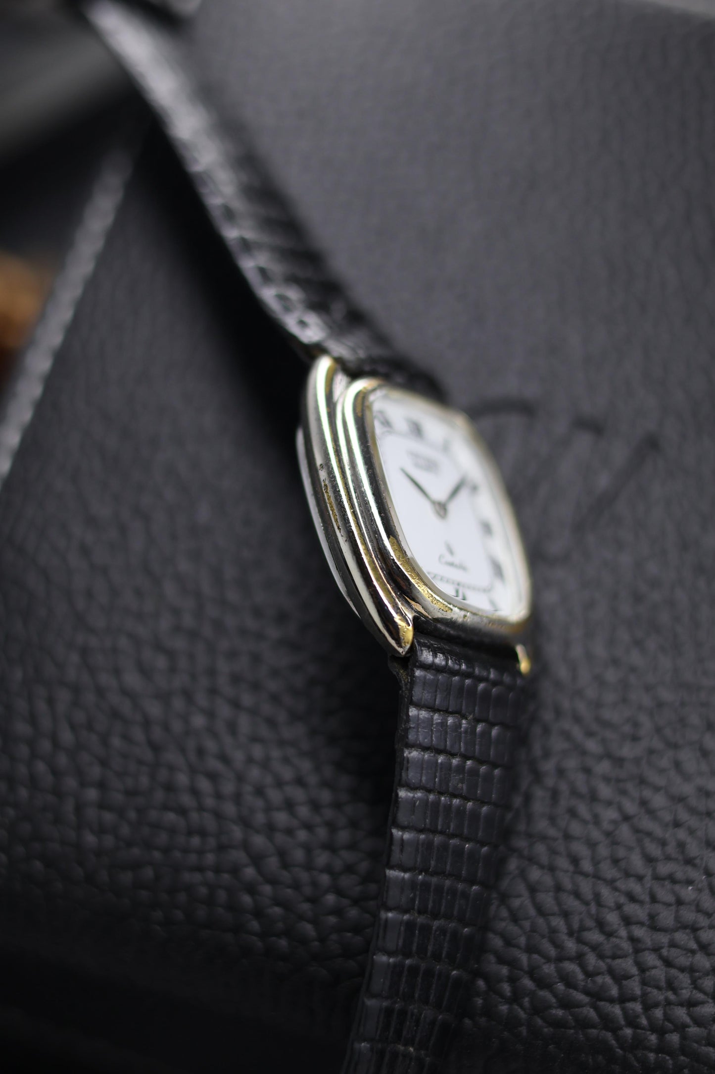 (JDM - Extremely Rare) Citizen Castalia White Enamel Dial with White Gold Plated Case - Quartz Vintage Watch (Pre Owned) - SE513