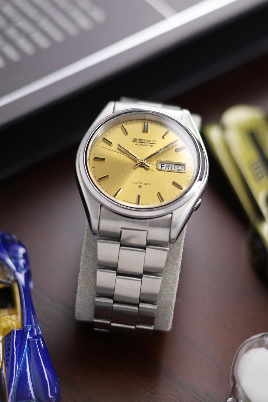 1985 Seiko AUTOMATIC Gold Dial - Automatic Vintage Watch (Pre Owned) - SE540