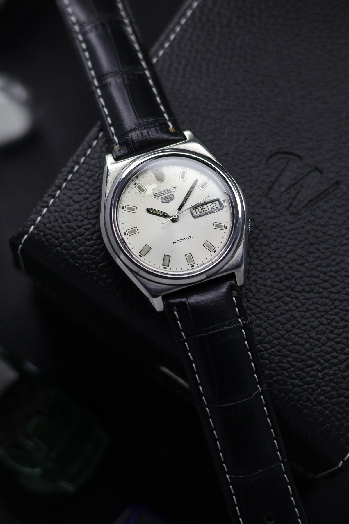 1988 Seiko 5 White Patina Dial - Automatic Vintage Watch (Pre Owned) - SE565