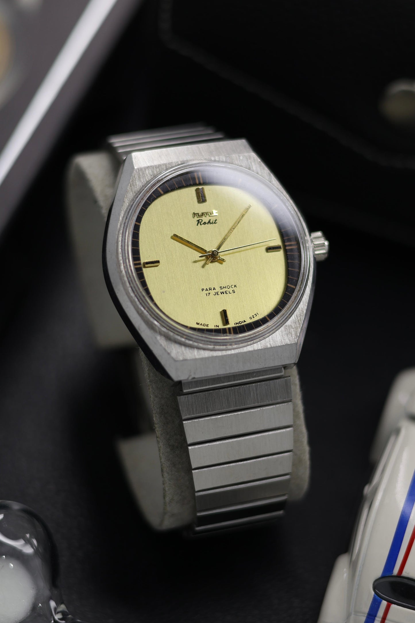 (Super Rare) Vintage HMT Rohit Champagne Dial - in Original Condition - Mechanical Hand Winding Watch (Pre Owned) - SE610