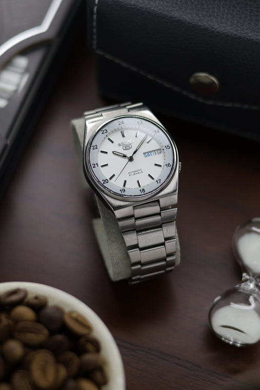Seiko 5 Railway Time White Dial - Automatic Vintage Watch (Pre Owned) - SE460