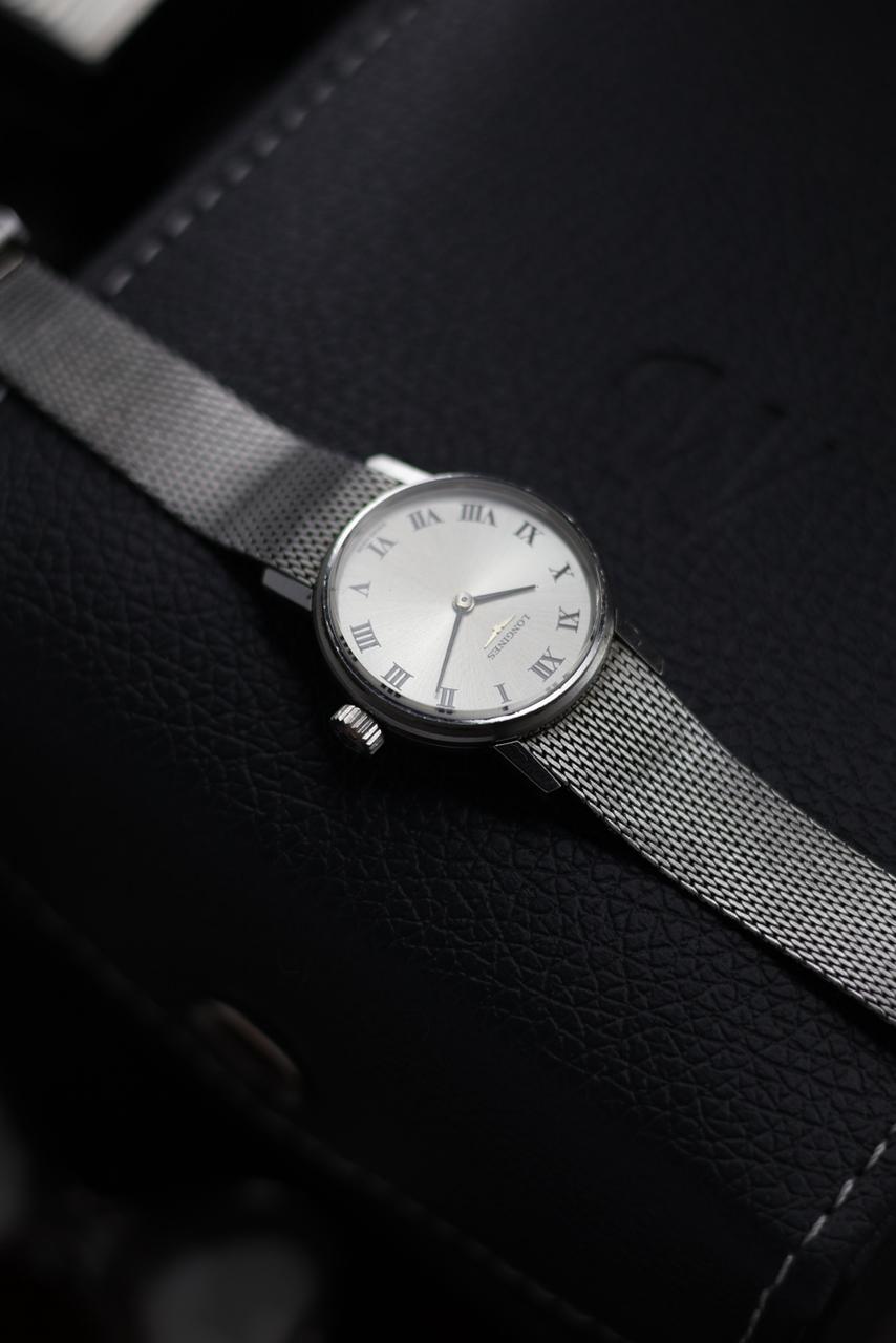 (Extremely Rare) LONGINES Ladies 17J Mechanical Hand-Winding Silver Dial with Integrated Mesh Bracelet - Swiss Vintage Watch (Pre Owned) - SE526