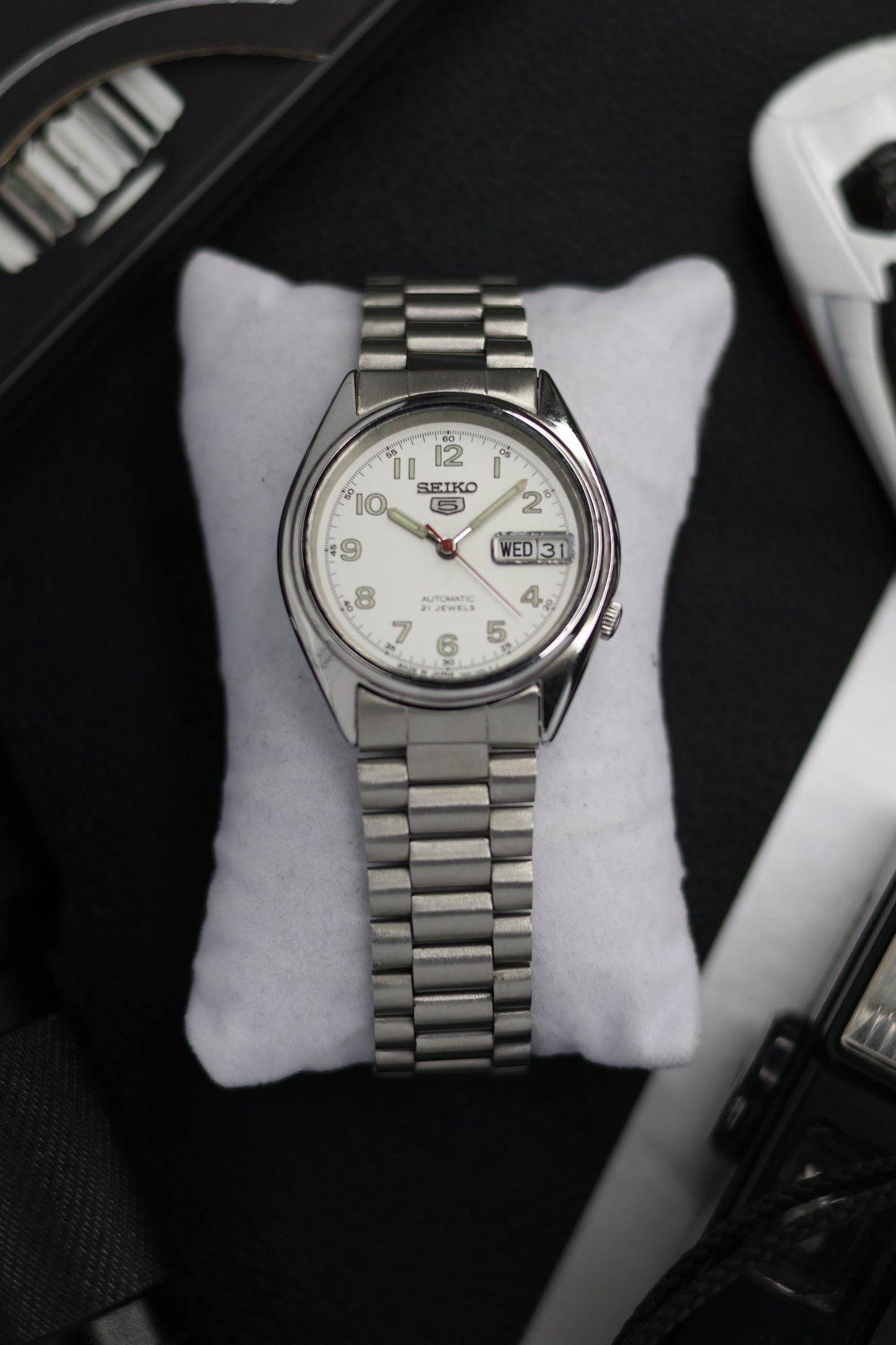 Seiko 5 White Field Dial (Pre Owned)