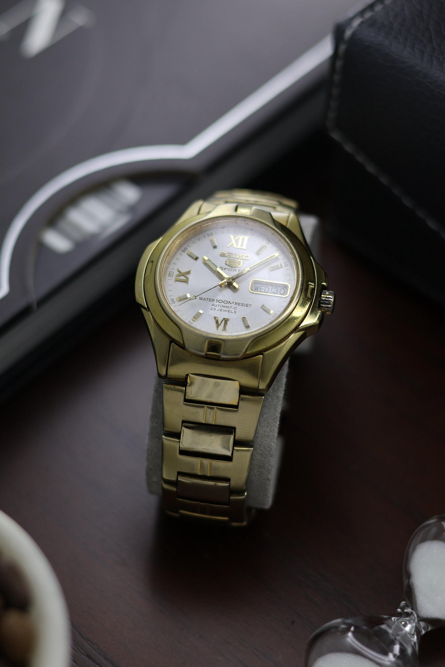 (Super Rare) Seiko 5 Sports Diver 100M White Dial with Glass Back - Automatic Vintage Watch (Pre Owned) - A403