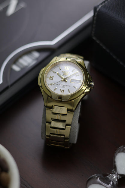 (Super Rare) Seiko 5 Sports Diver 100M White Dial with Glass Back - Automatic Vintage Watch (Pre Owned) - A403
