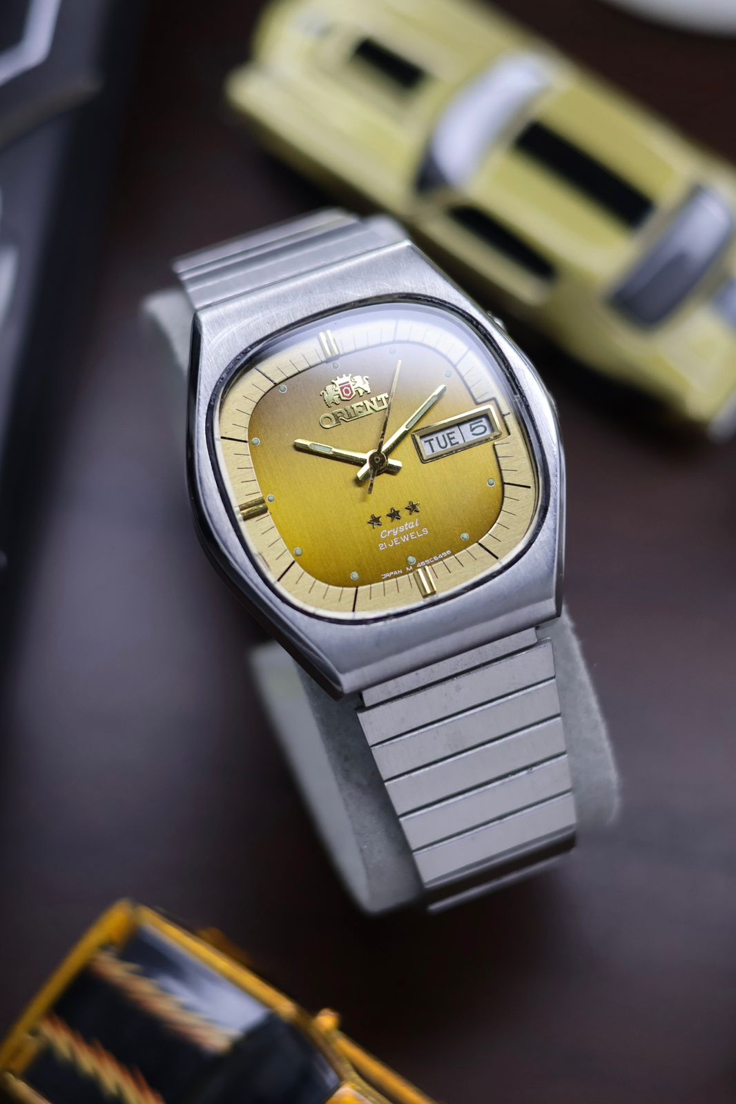 (Extremely Rare) Orient Tri-Star Crystal Gradient TV Dial - Automatic Vintage Watch (Pre Owned) - SE471