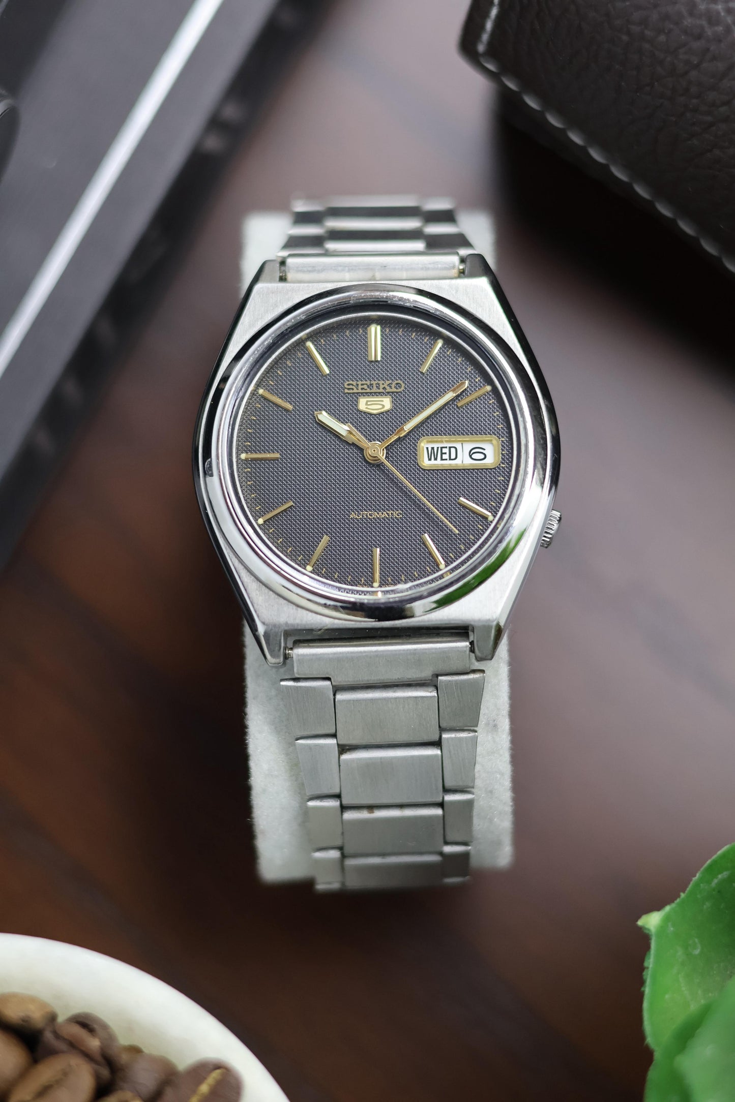 1997 Seiko 5 Black Guilloche Dial - Automatic Watch (Pre Owned)