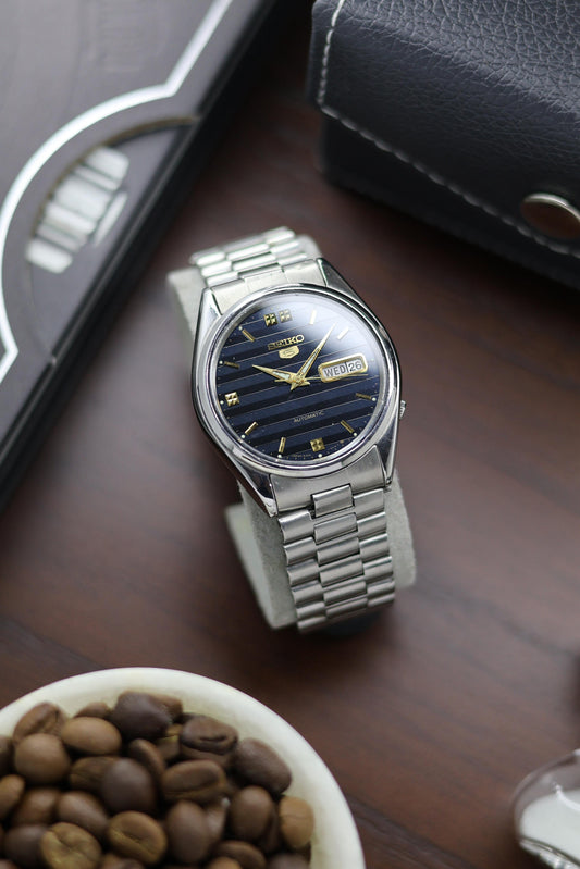 1985 Seiko 5 Blue Lined Dial - Automatic Vintage Watch (Pre Owned) - A406