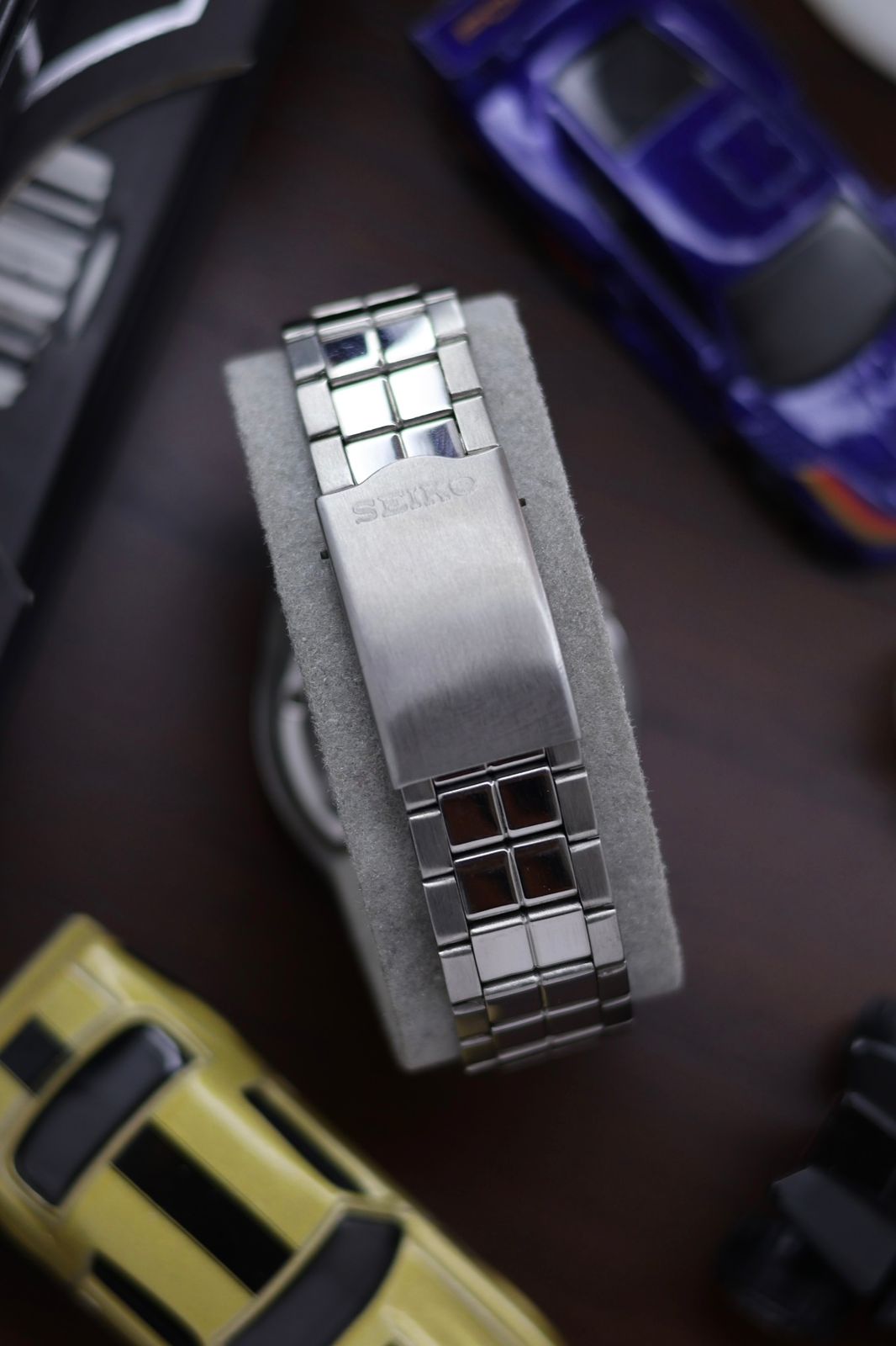 (Super Rare) 1983 Seiko 5 Blue Motif Dial - Automatic Vintage Watch (Pre Owned) - SE491