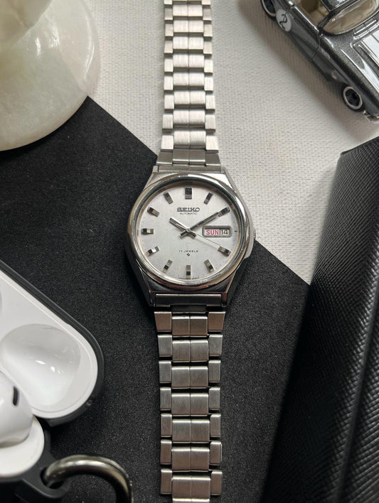 (Rare) Seiko 5 Clasic Silver Dial (Pre Owned)