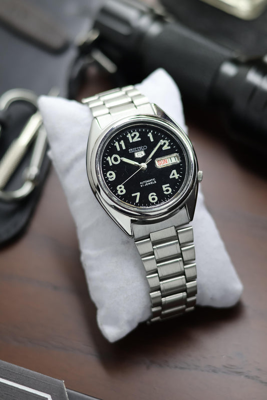 1995 Seiko 5 Field Black Dial - Automatic Vintage Watch (Pre Owned)