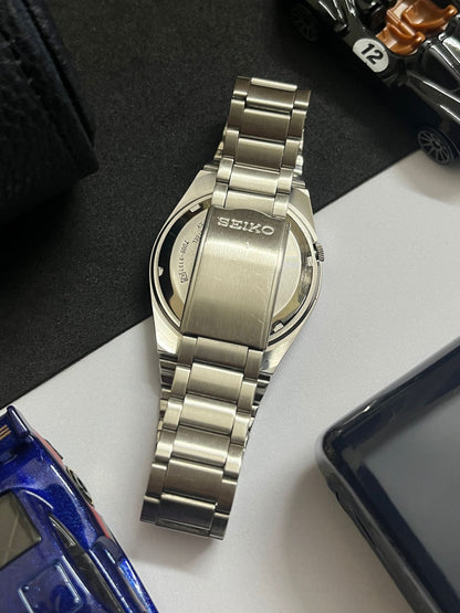 Seiko 5 Dark Blue Mirror Dial (Pre Owned)