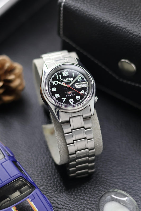 (Super Rare) Citizen Eagle 7 Black Field Dial - Automatic Vintage Watch (Pre Owned) - SE565