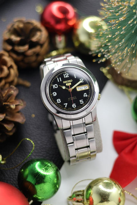 (Super Rare) Seiko 5 Black Field Dial with Glass Back - Automatic Vintage Watch (Pre Owned) - SE527