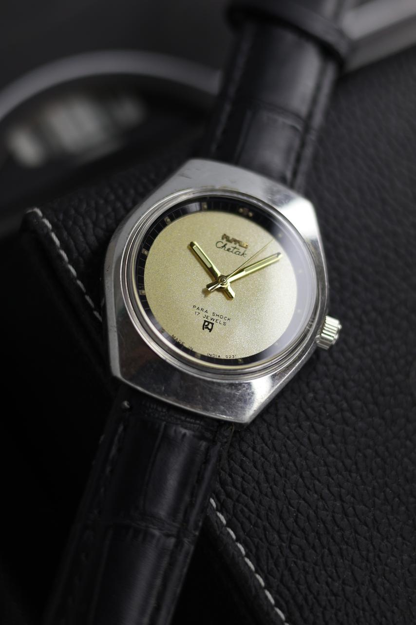 (Super Rare) Vintage HMT Chetak Champagne Dial - in Original Condition - Mechanical Hand Winding Watch (Pre Owned) - SE560