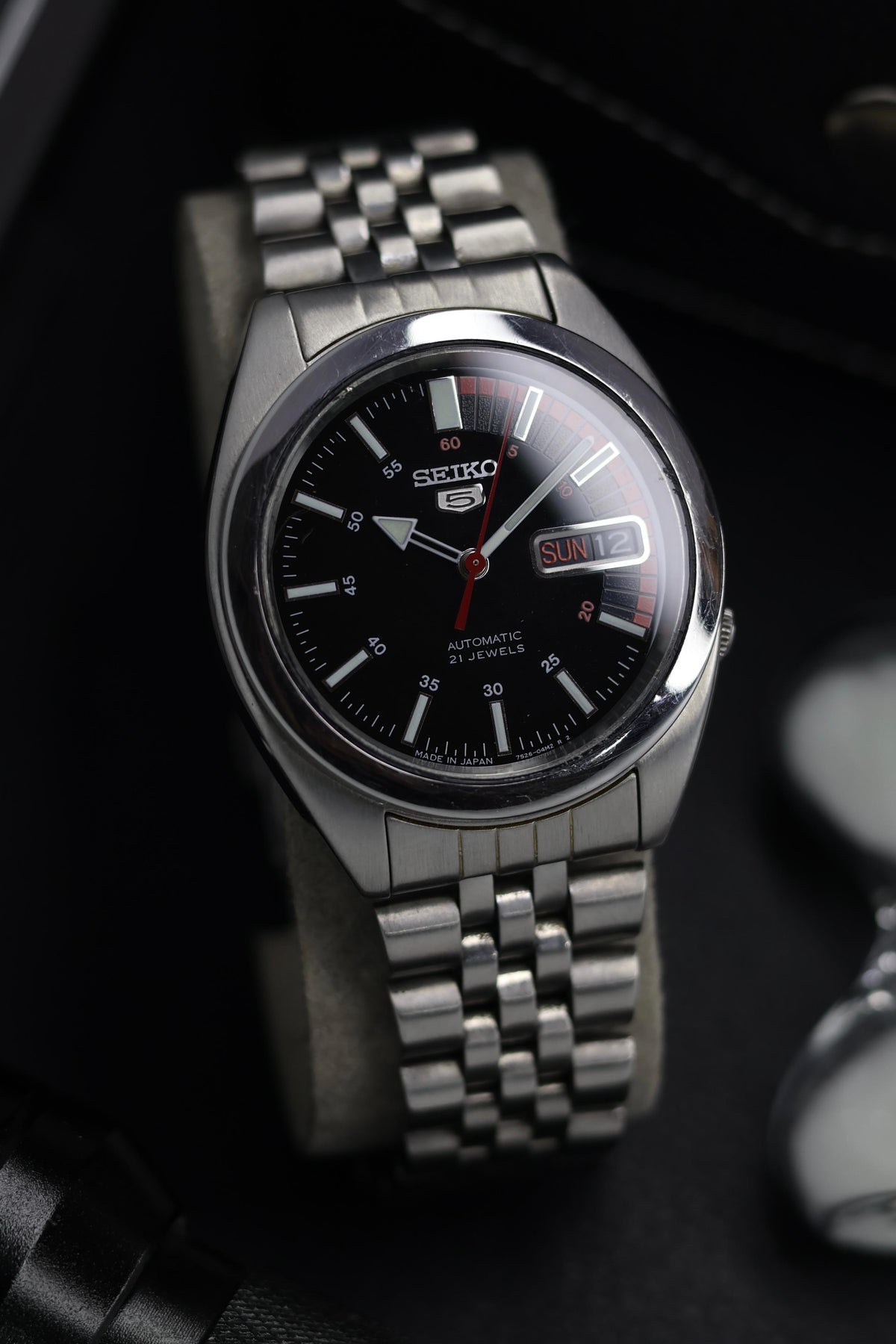 (Super Rare) Seiko 5 Black Racing Dial with Glass Back - Automatic Vintage Watch (Pre Owned) - SE684