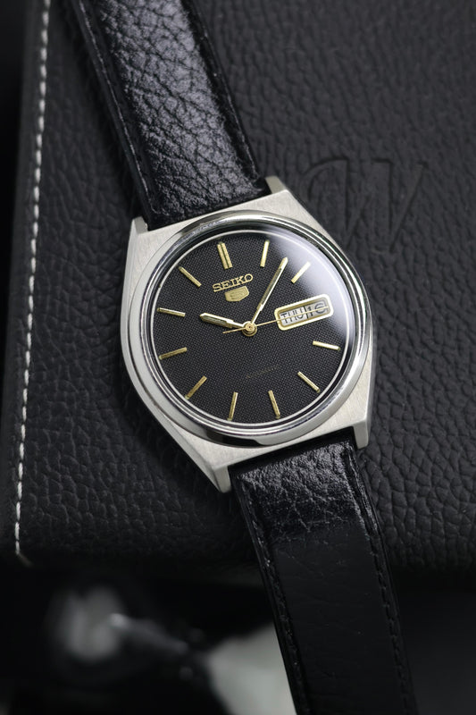 (Super Rare) 1989 Seiko 5 Black Guilloche Dial - Automatic Vintage Watch (Pre Owned) - SE792