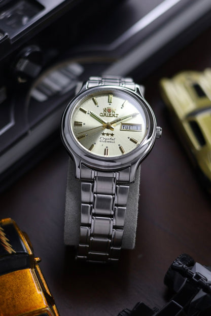 (Super Rare) Orient Tri-Star Crystal Champagne Sunray Dial - Automatic Vintage Watch (Pre Owned) - SE481