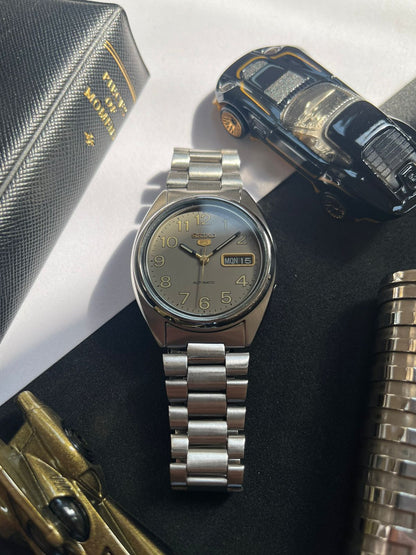 1980s Seiko 5 Field Grey Dial (Pre Owned)