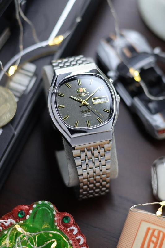 (Super Rare) Orient Tri-Star Crystal Grey TV Dial - Automatic Vintage Watch (Pre Owned) - SE553
