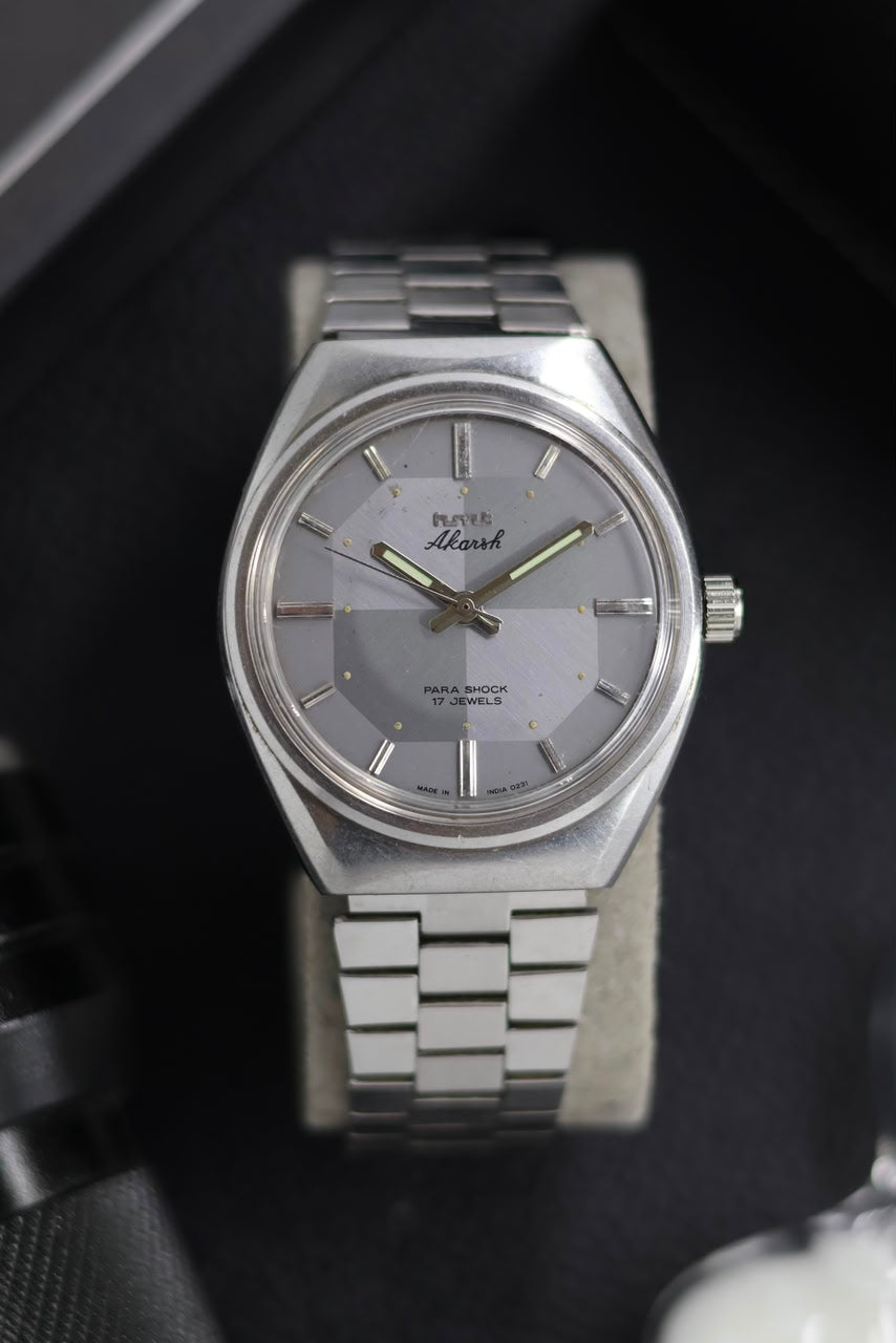(Super Rare) Vintage HMT Akarsh - in Original Condition - Mechanical Hand Winding Watch (Pre Owned) - SE421