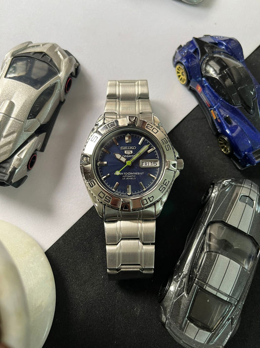 Seiko 5 Sports Diver Blue Dial (Pre Owned)