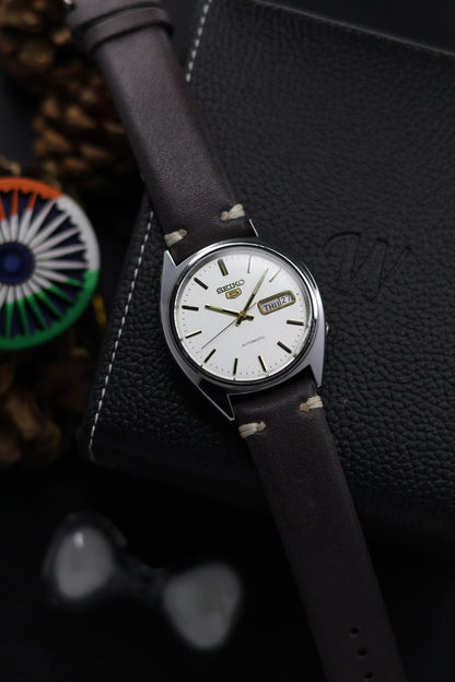 1986 Seiko 5 White Dial - Automatic Vintage Watch (Pre Owned) - SE551