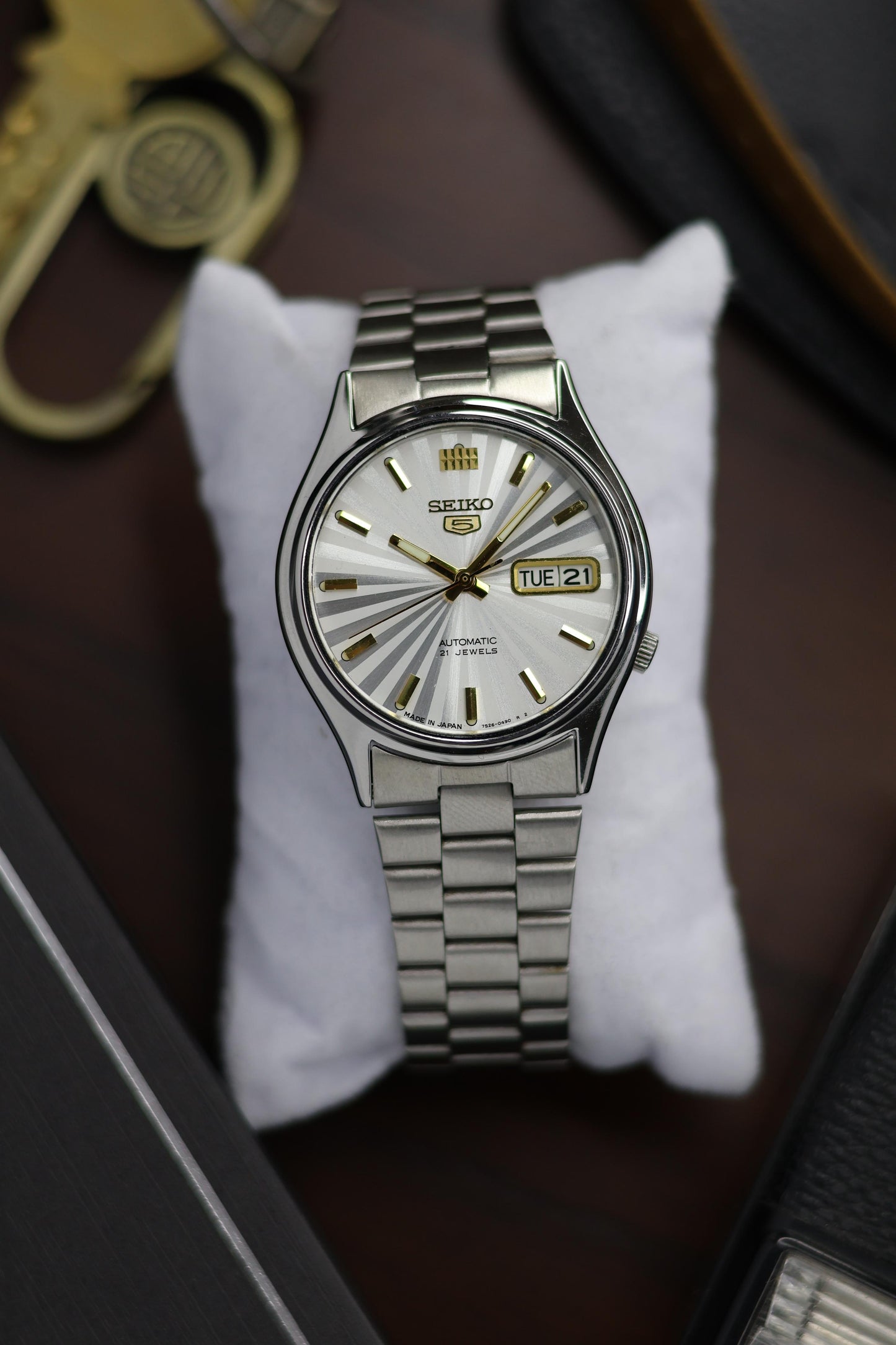 Seiko 5 Silver Sunray Dial with Glass Back (Pre Owned)