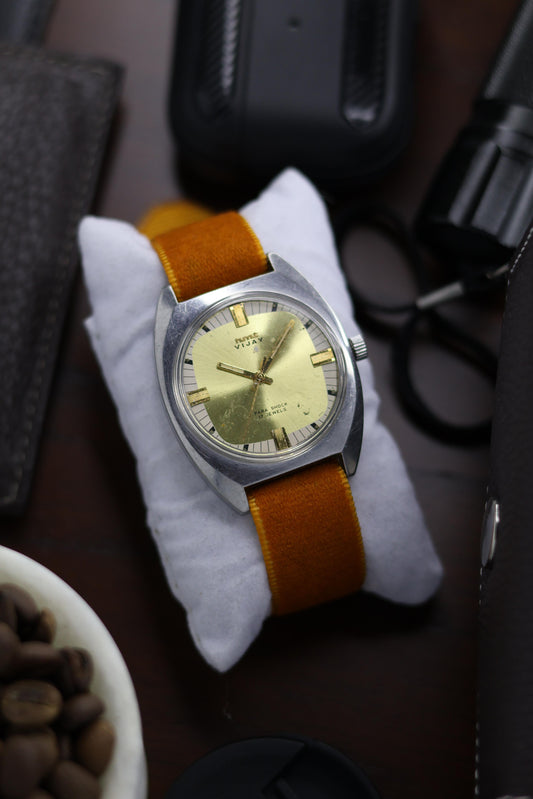 Vintage HMT Vijay - in Original Condition - Mechanical Hand Winding Watch (Pre Owned)