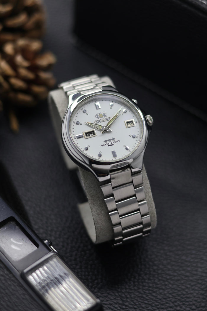 (Super Rare) Orient Tri-Star Crystal White Dial - Automatic Vintage Watch (Pre Owned) - SE509