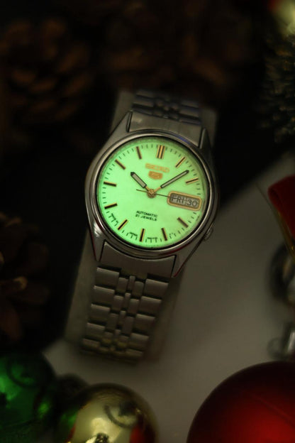 (Super Rare) Seiko 5 Lume Dial - Automatic Vintage Watch (Pre Owned) - SE517