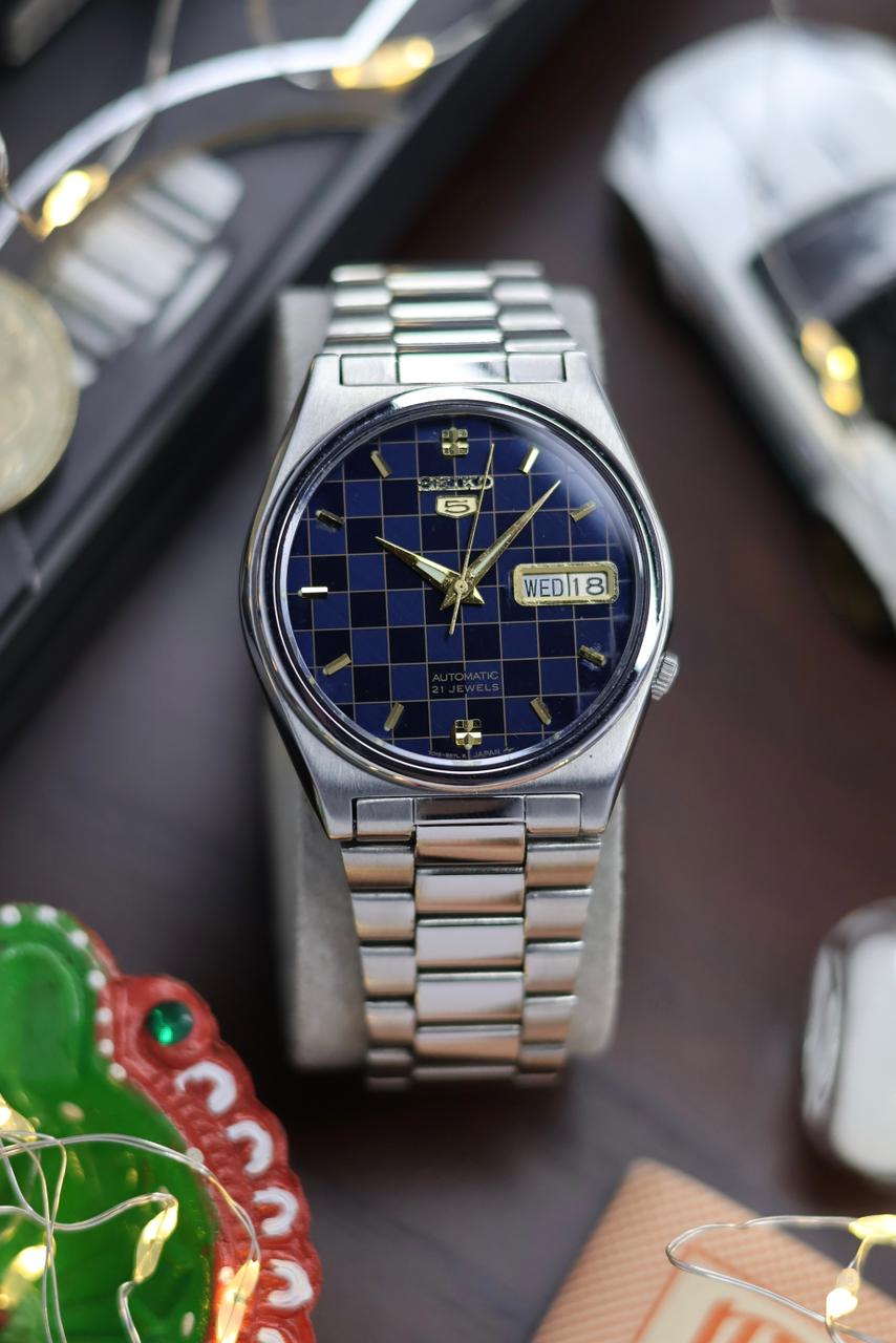 (Super Rare) 1979 Seiko 5 Blue Chequered Dial - Automatic Vintage Watch (Pre Owned) - SE548