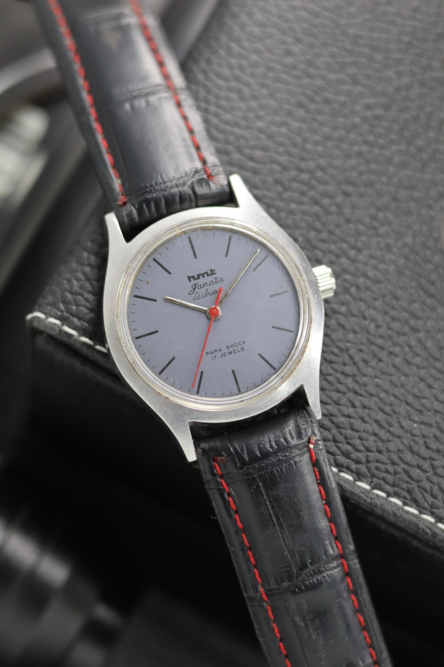 (Super Rare) Vintage HMT Janata Deluxe - in Original Condition - Mechanical Hand Winding Watch (Pre Owned) - SE987