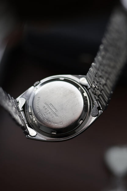 (Super Rare) 1985 Seiko 5 Black Textured Dial - Automatic Vintage Watch (Pre Owned) - A401