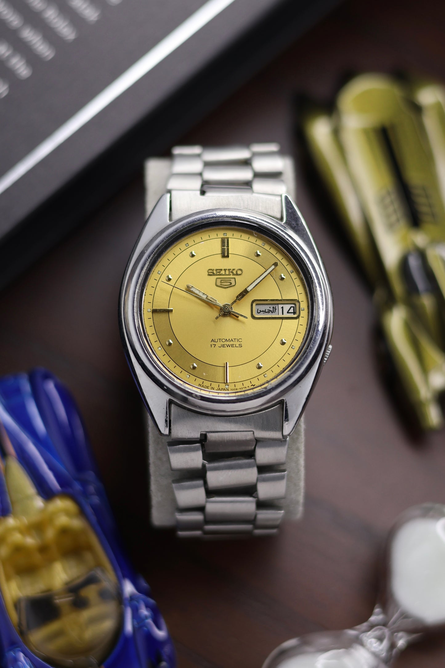 1984 Seiko 5 Gold Motif Dial - Automatic Vintage Watch (Pre Owned) - SE451