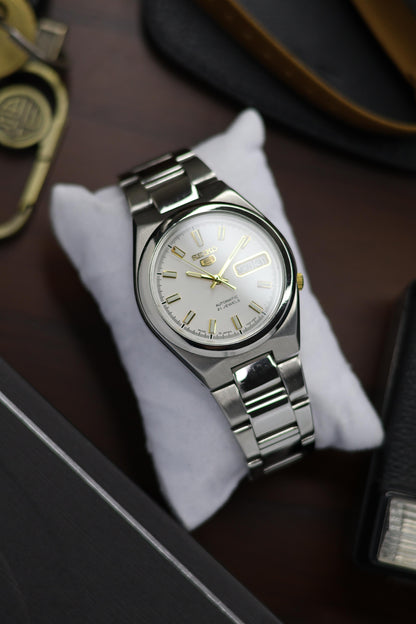 Seiko 5 White Dial with Glass Back (Pre Owned)