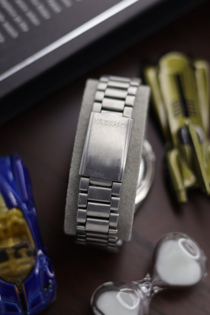 1984 Seiko 5 Gold Motif Dial - Automatic Vintage Watch (Pre Owned) - SE451