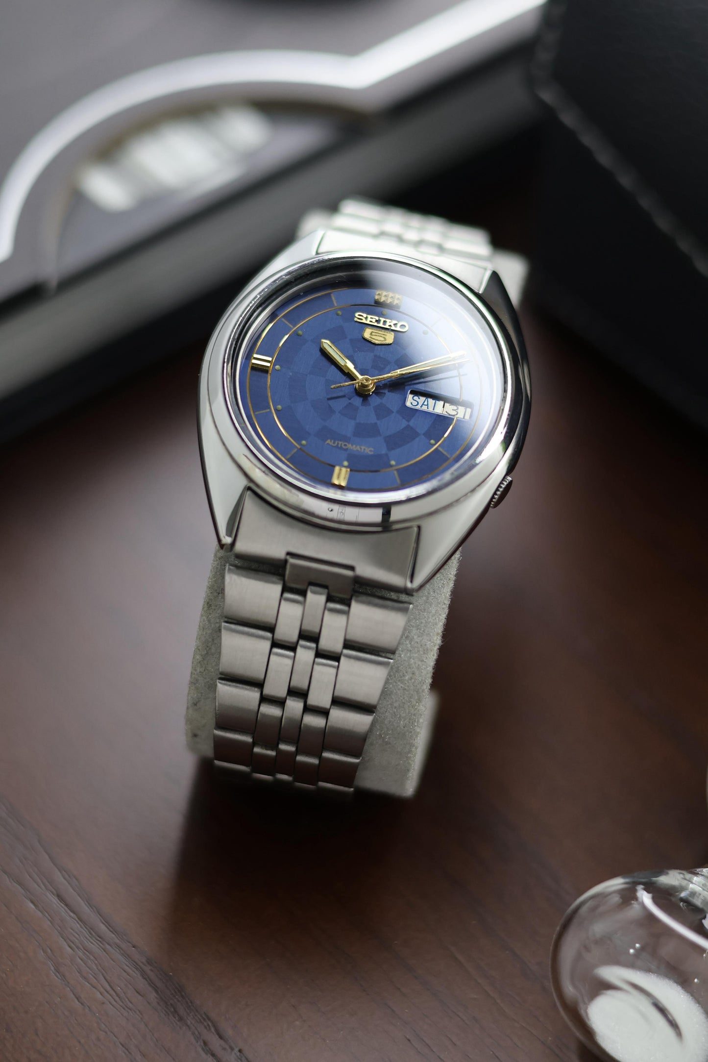(Super Rare) 1990 Seiko 5 Blue Dartboard Dial - Automatic Vintage Watch (Pre Owned) - A168