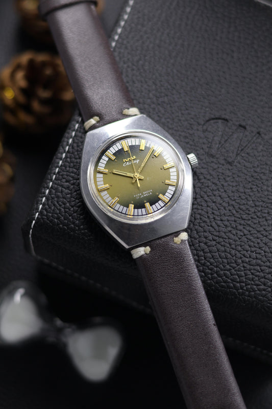 Vintage HMT Chirag Gradient Dial - in Original Condition - Mechanical Hand Winding Watch (Pre Owned) - A586