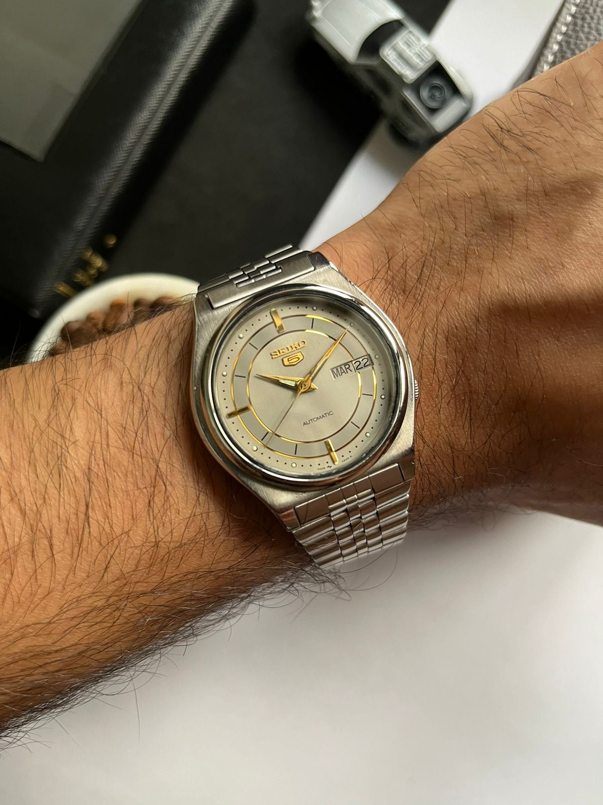 1982 Seiko 5 Grey Patterned Dial (Pre Owned)