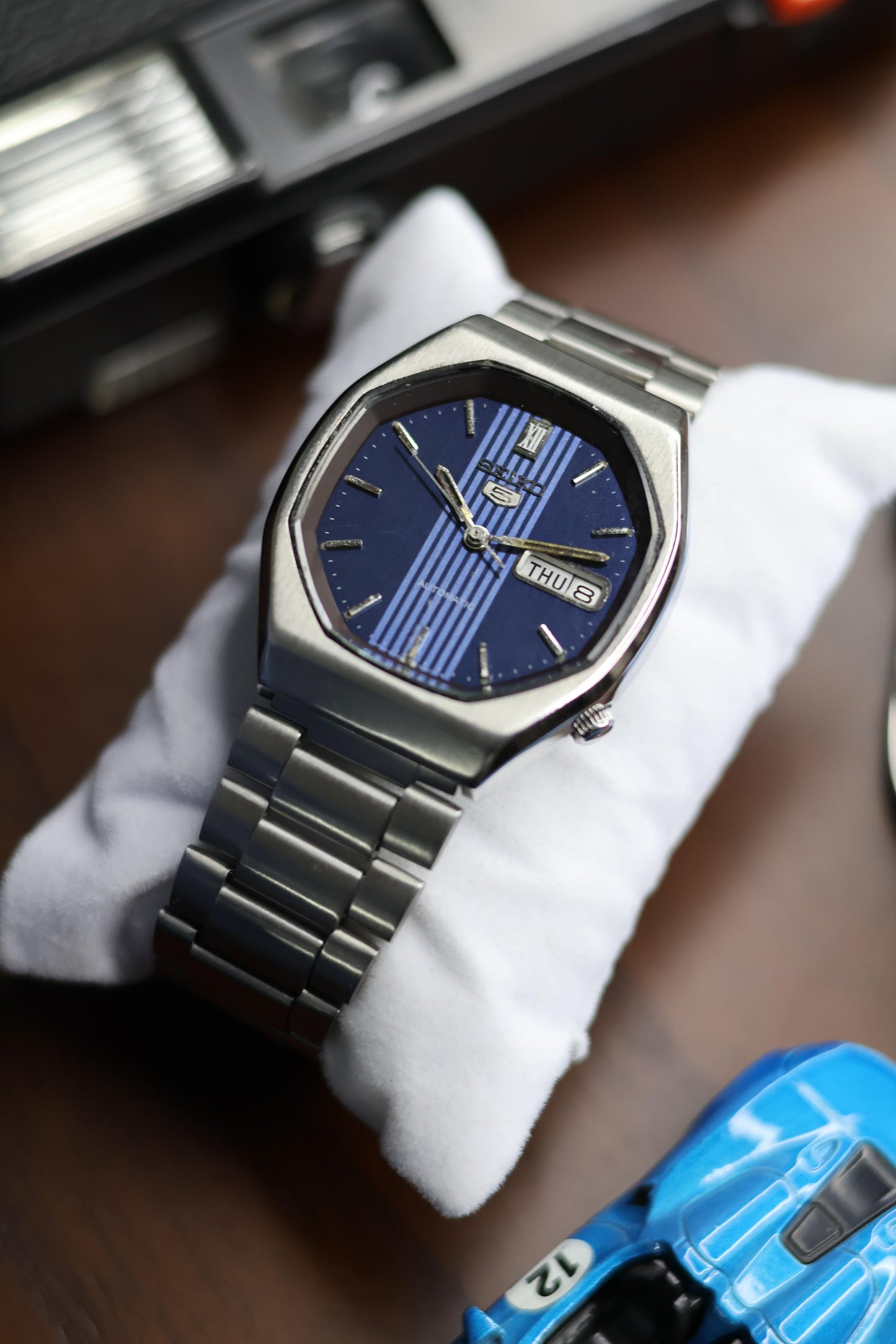 (Super Rare) 1981 Seiko 5 Blue Hex Dial (Pre Owned)