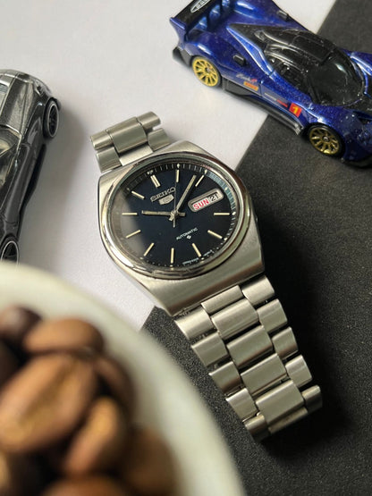 1978 Seiko 5 Navy Blue Lacquered Dial (Pre Owned)