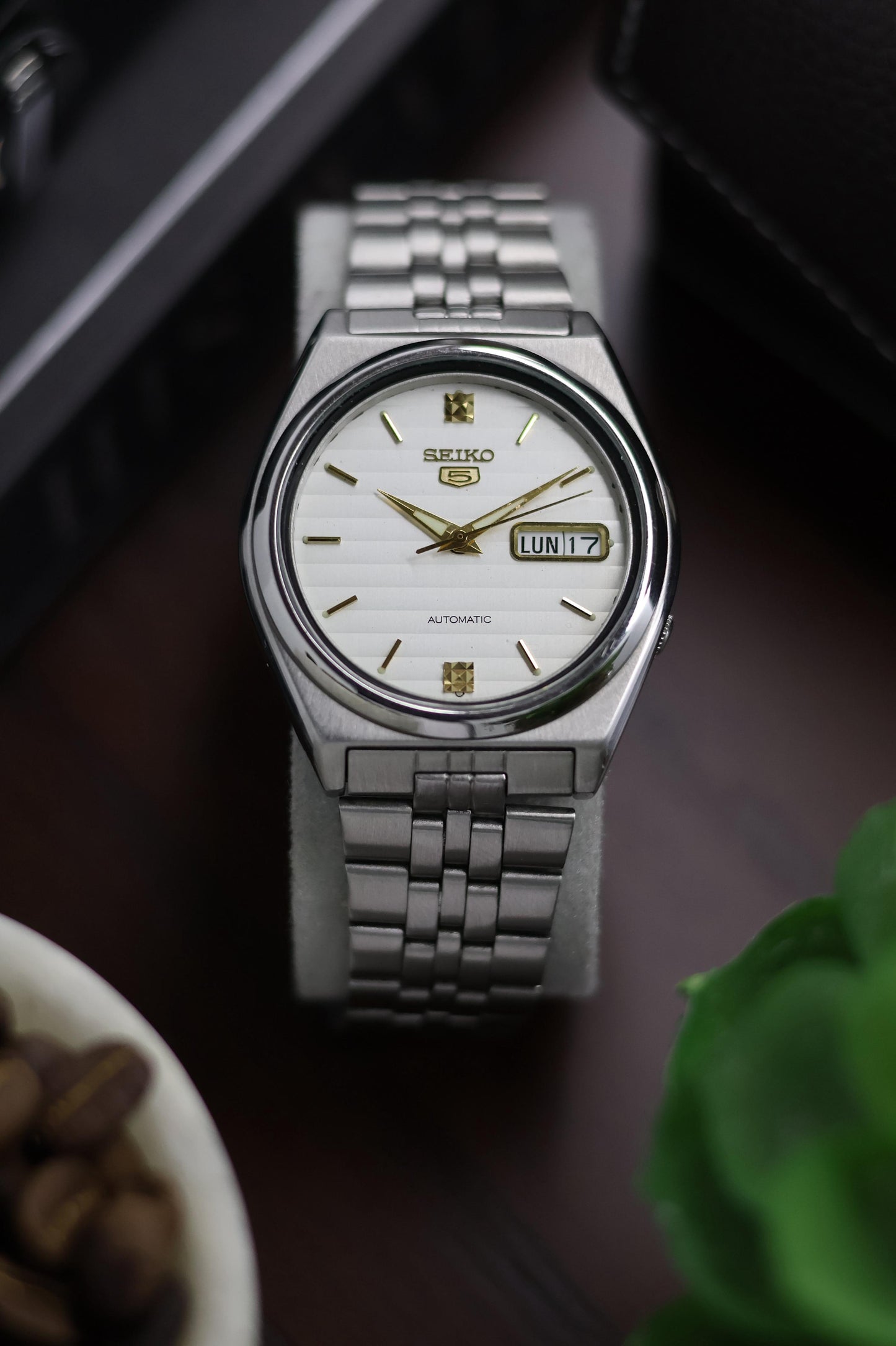 Seiko 5 - White Dial with Glass Back - Automatic Watch (Pre Owned)