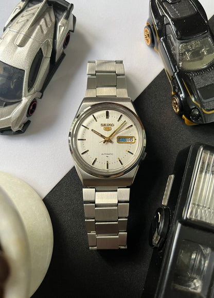 1992 Seiko 5 White Dial (Pre Owned)