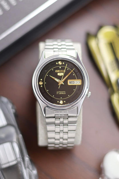 1980 Seiko 5 Black Motif Dial - Automatic Vintage Watch (Pre Owned) - SE509