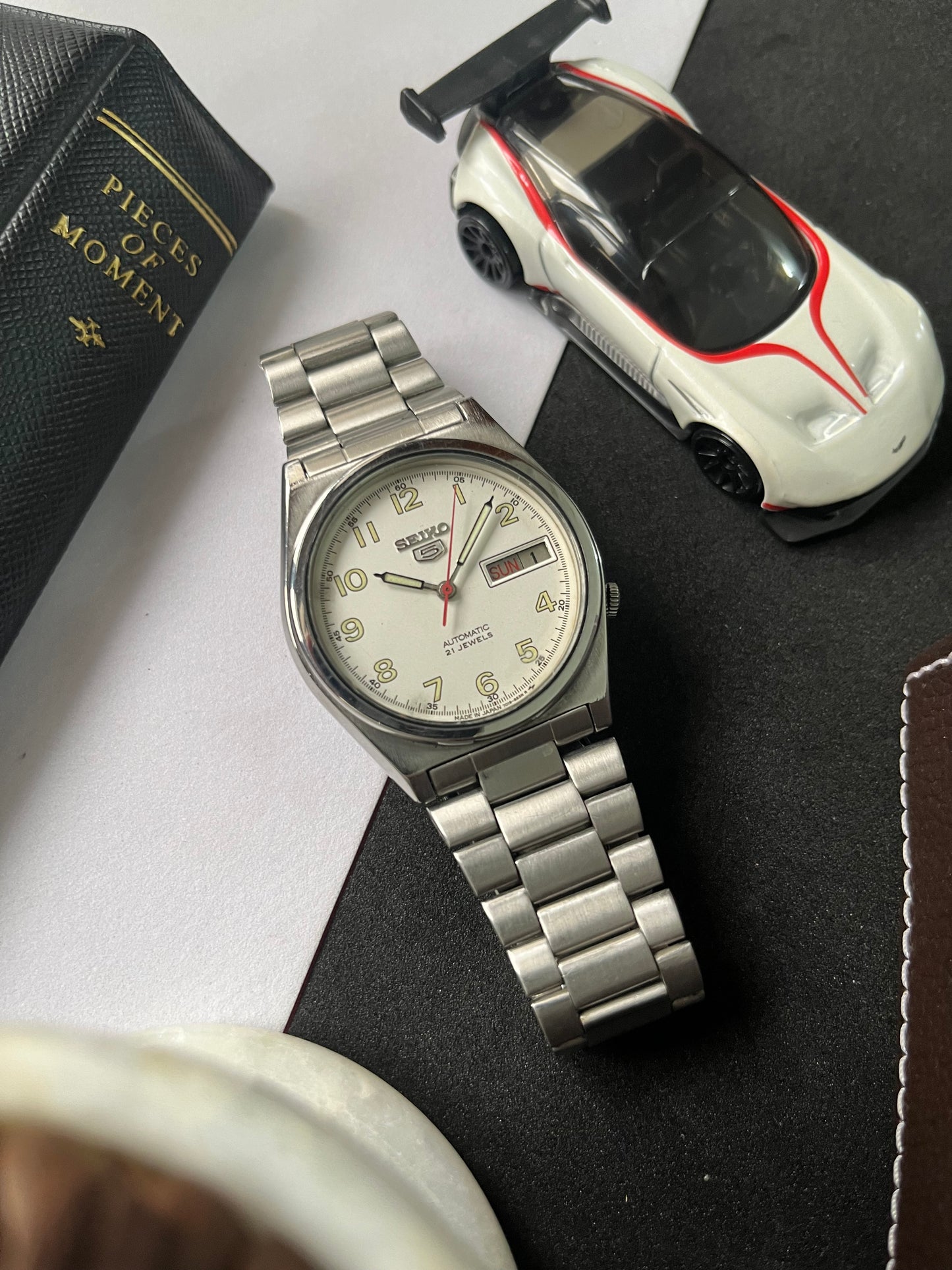 Seiko 5 - Field White Dial (Pre Owned)