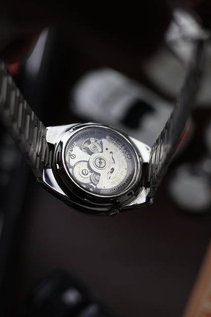 Seiko 5 SNK569 Railway Time Black Dial with Glass Back - Automatic Vintage Watch (Pre Owned) - SE514