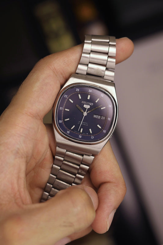 (Super Rare) 1984 Seiko 5 Railway Time Blue TV Dial - Automatic Vintage Watch (Pre Owned) - SE694