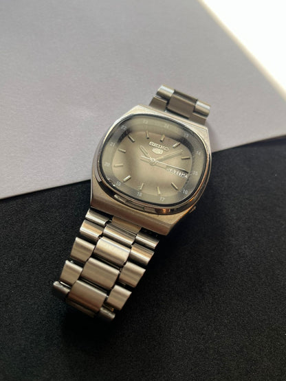 (Super Rare) Seiko 5 Railway Time Grey Square Dial (Pre Owned)